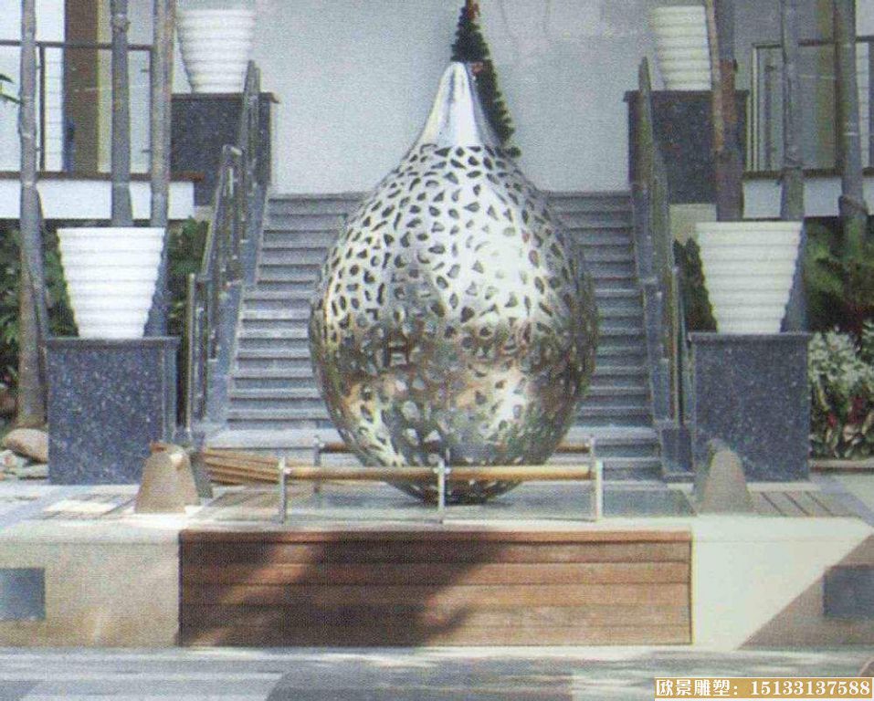 不锈钢镂空球形雕塑 镂空椭圆形球雕塑